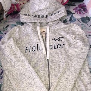 Hollister sweater